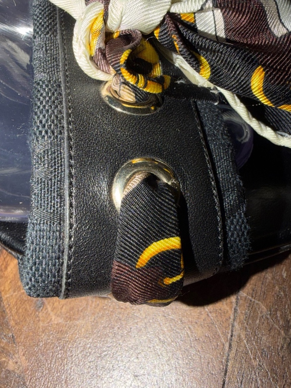 EUC Gucci Logo Mule Black Print Scarf Weave In The Strap Kitten Heel Size 9.5 - Picture 6 of 11